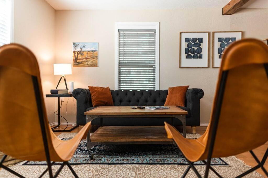 Escape To A Restored 1920S East Waco Bungalow Eksteriør billede